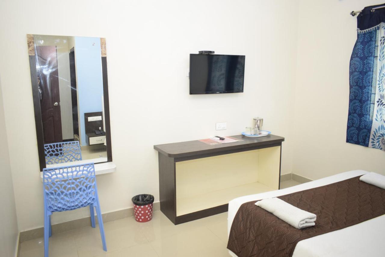 Bouvana Residency Pondicherry Eksteriør bilde